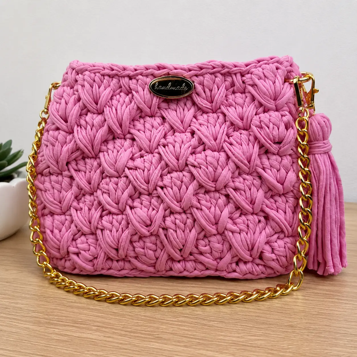 Bolso Blossom tejido a mano en trapillo